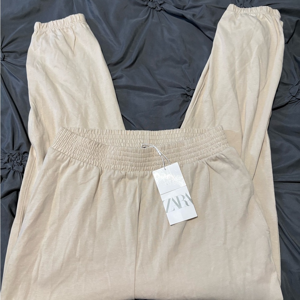 Zara women Light Tan Joggers and top set
